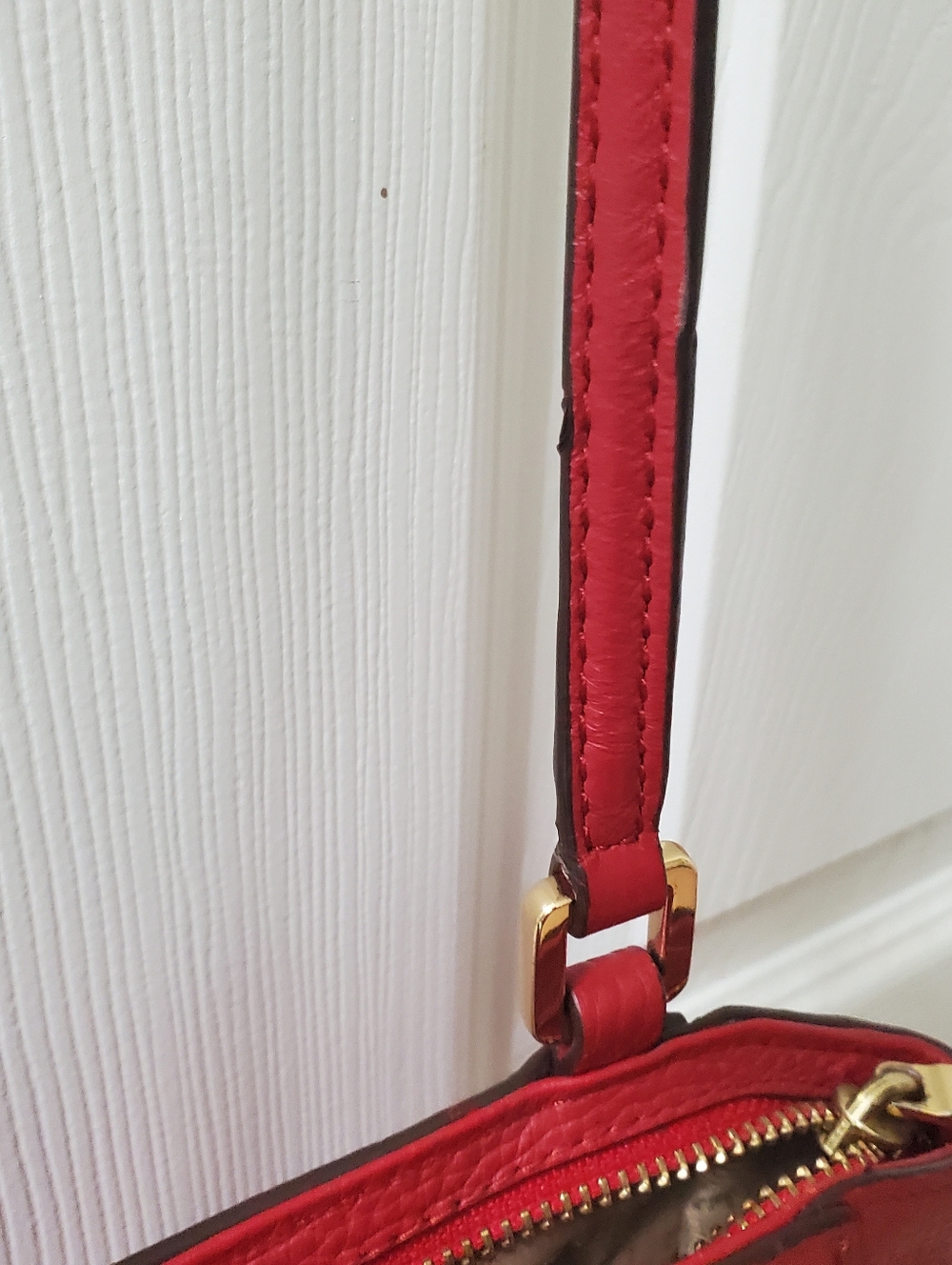 Ralph Lauren Red Pebbled Leather Small Crossbody with Gold Hardware - Picture 11 of 11
